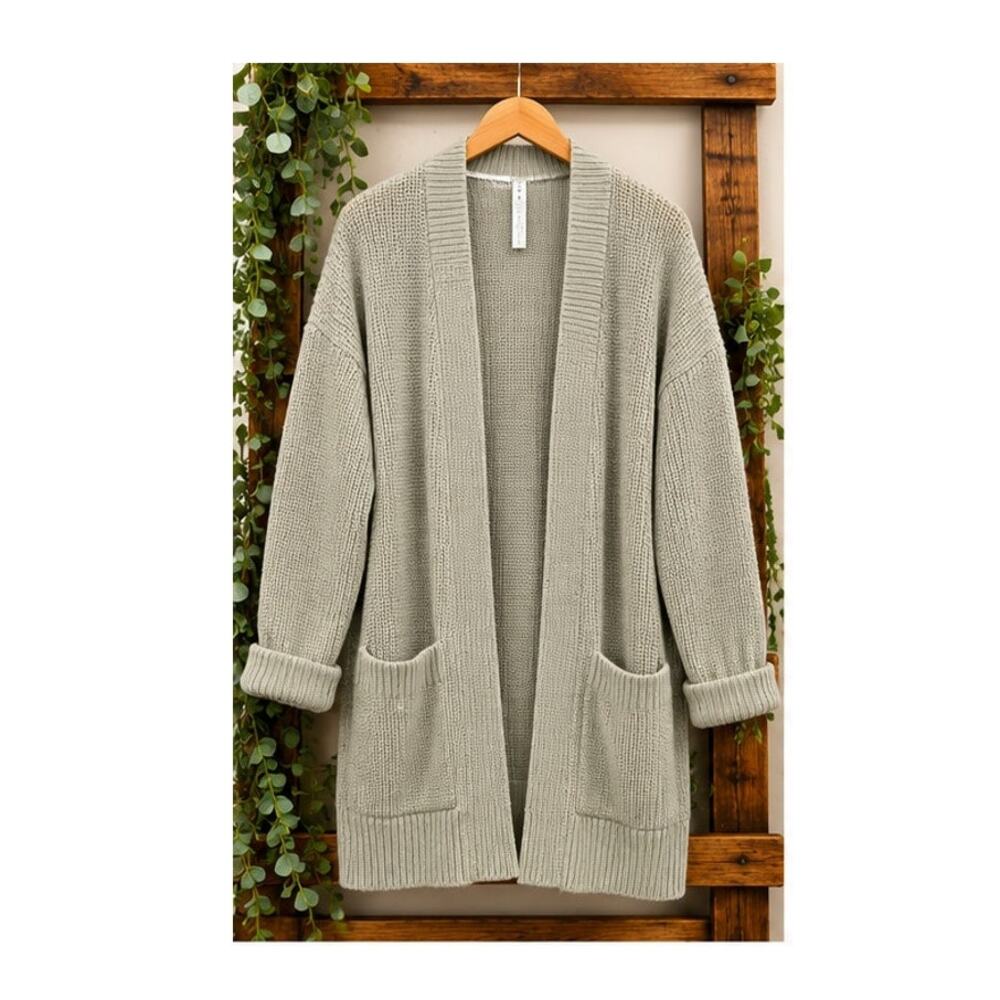 •  Lululemon Settle Within Cardigan Cashmere Blend Sage Green M/L LW3EGYS